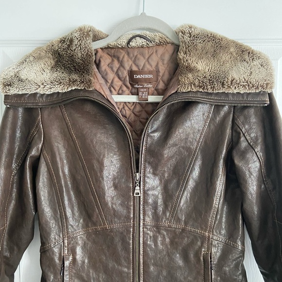 DANIER | Women’s leather jacket with faux fur trim - Picture 2 of 8